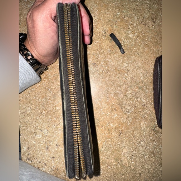 Authentic Vintage Gucci black wallet and brown card holder …. Great for projects - Picture 11 of 16